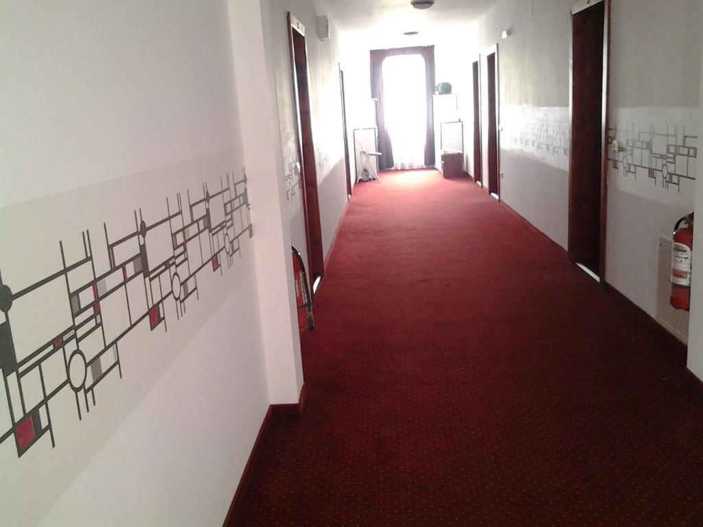Pension Rozeclas Oradea Exterior foto